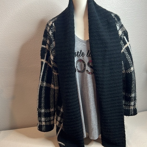 Lane Bryant Black & White Plaid Open-Front Cardigan Sweater 14/16 - Picture 2 of 9